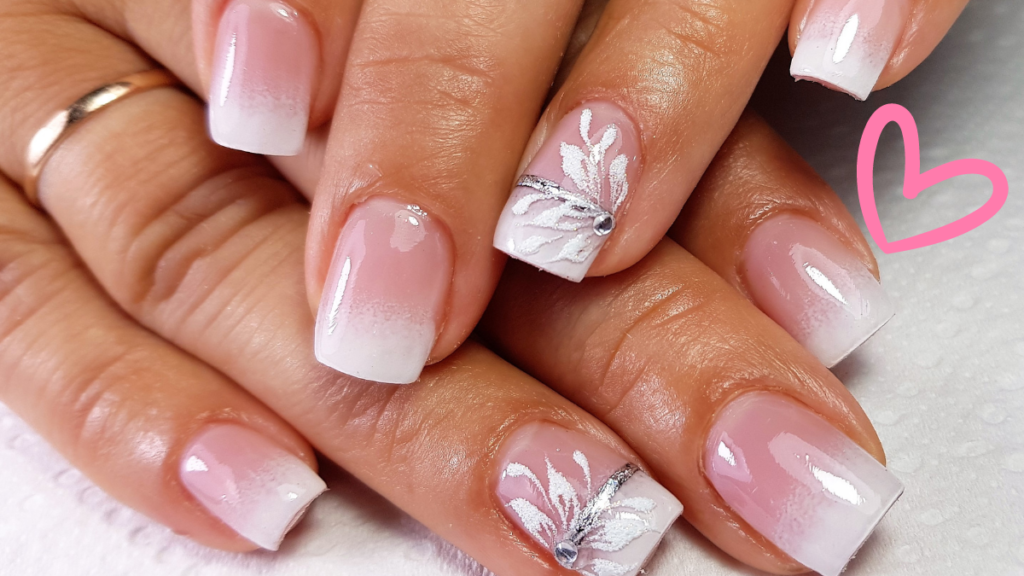 Decoração de Unha em Gel